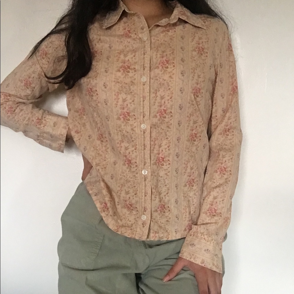 Top - Picture 2 of 4